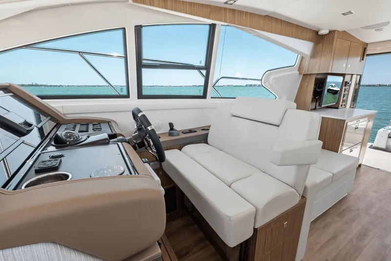 Slide: The Image of Cruisers 46 Cantius 2025 - 51