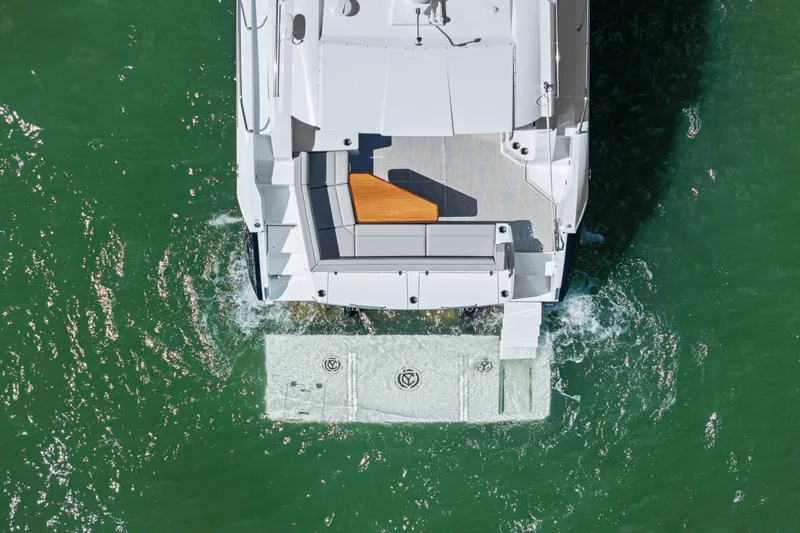 Slide: The Image of Cruisers Yachts 46 Cantius 2025 - 17