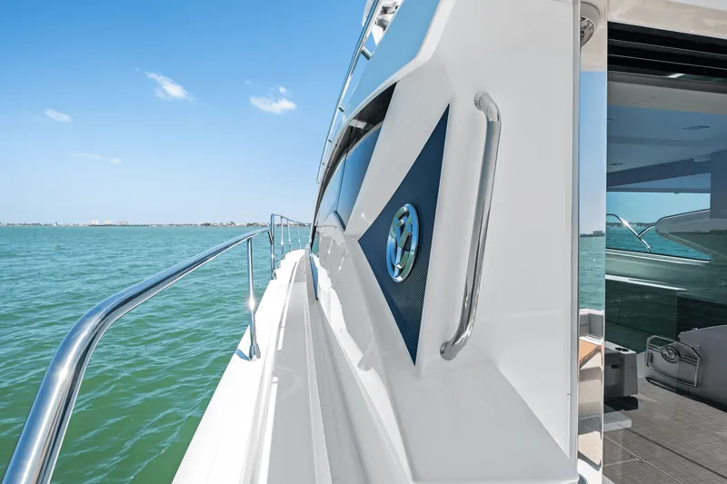 Slide: The Image of Cruisers Yachts 46 Cantius 2025 - 40