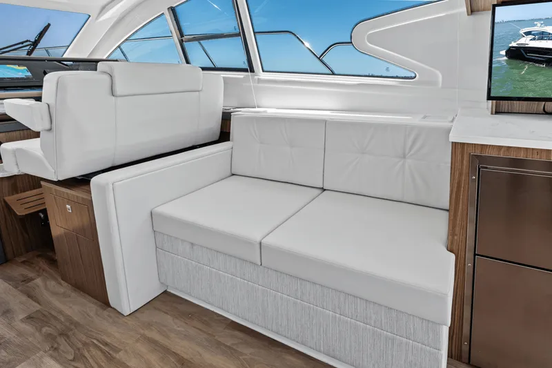 Slide: The Image of Cruisers Yachts 46 Cantius 2025 - 50