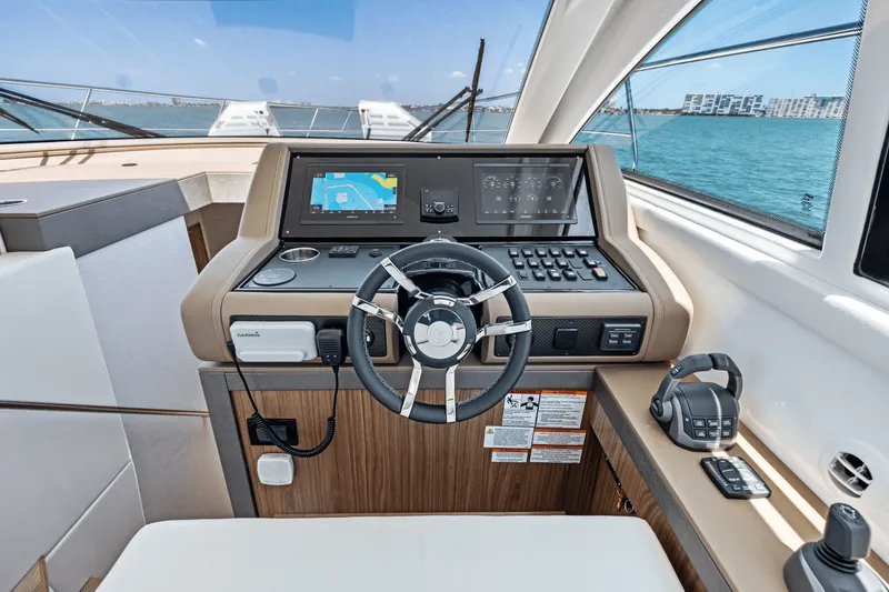 Slide: The Image of Cruisers Yachts 46 Cantius 2025 - 54