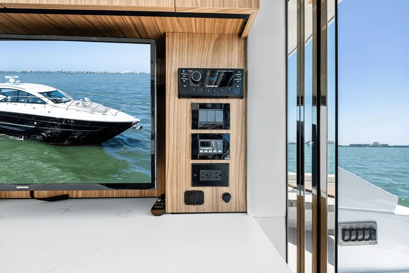 Slide: The Image of Cruisers Yachts 46 Cantius 2025 - 63