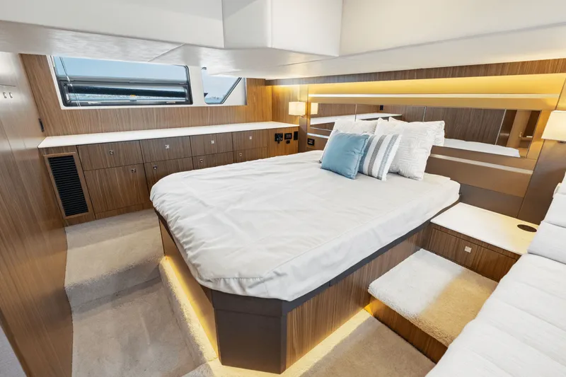 Slide: The Image of Cruisers Yachts 46 Cantius 2025 - 71