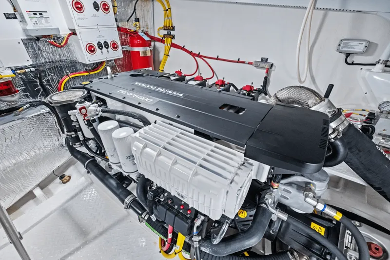 Slide: The Image of Cruisers Yachts 46 Cantius 2025 - 92