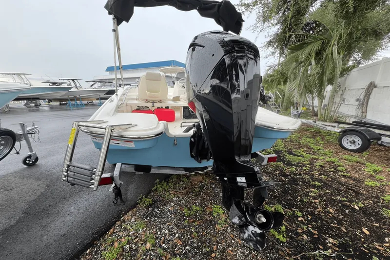 Slide: The Image of Boston Whaler 160 Super Sport 2025 - 3