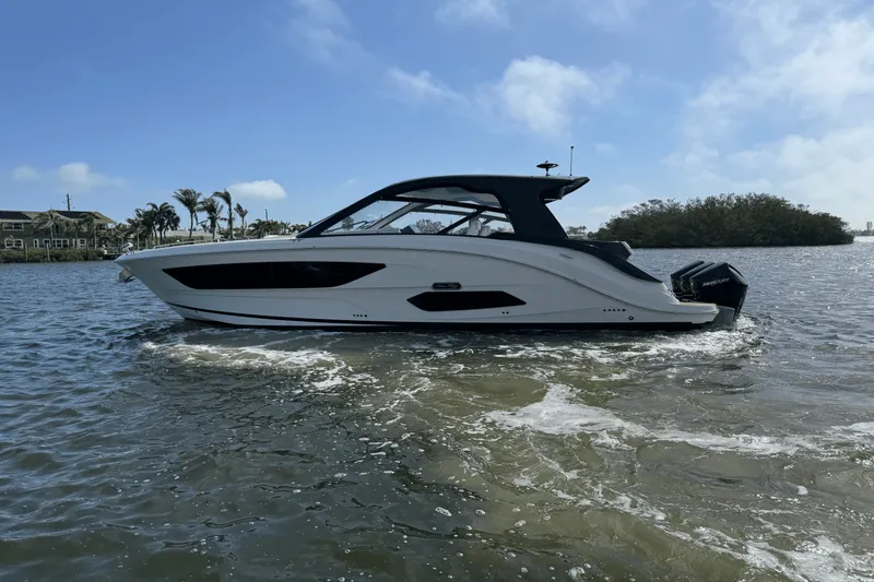 Slide: The Image of Sea Ray Sundancer 370 Outboard 2023 - 2