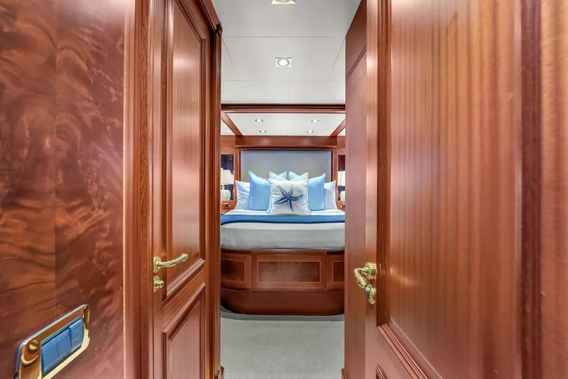 Slide: The Image of Azimut Grande 105 2012 - 73