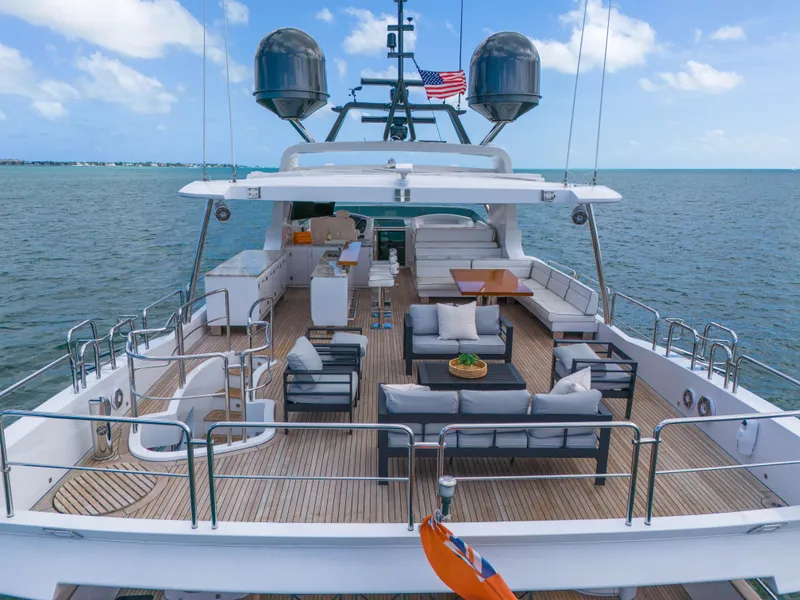 Slide: The Image of Azimut Grande 105 2012 - 10
