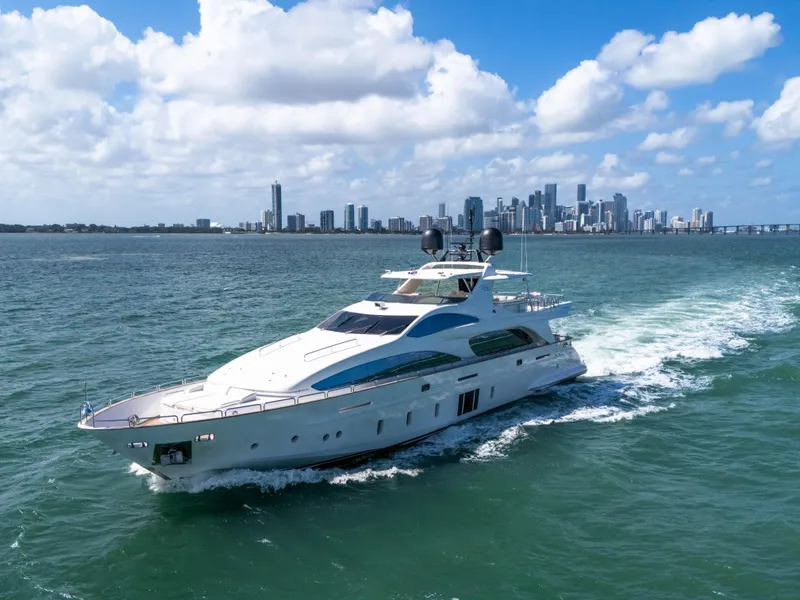 Slide: The Image of Azimut Grande 105 2012 - 23
