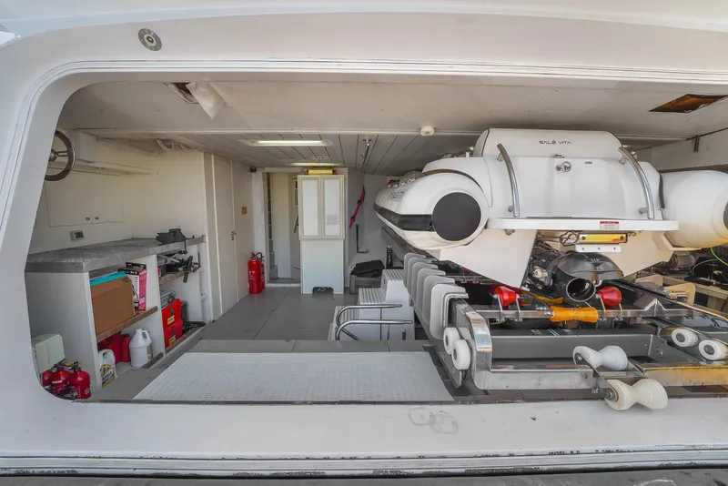 Slide: The Image of Azimut Grande 105 2012 - 132