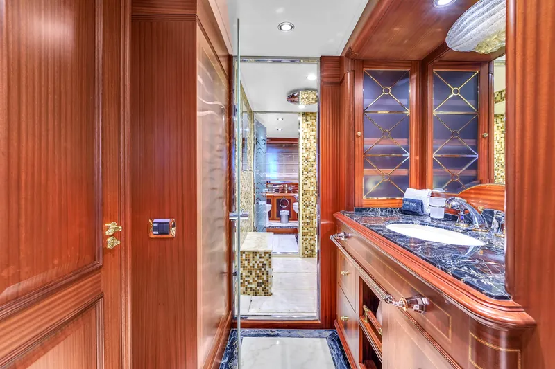 Slide: The Image of Azimut Grande 105 2012 - 88
