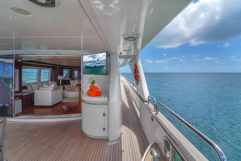 Slide: The Image of Azimut Grande 105 2012 - 42