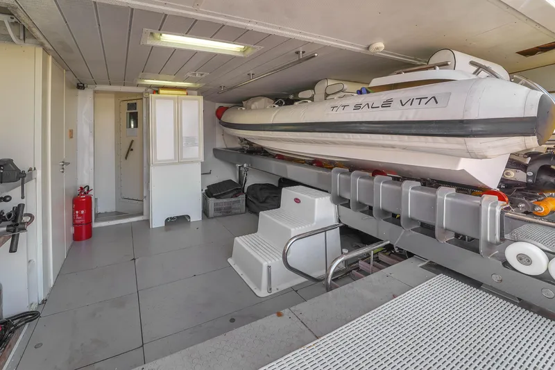 Slide: The Image of Azimut Grande 105 2012 - 131