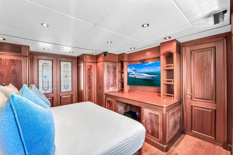 Slide: The Image of Azimut Grande 105 2012 - 65