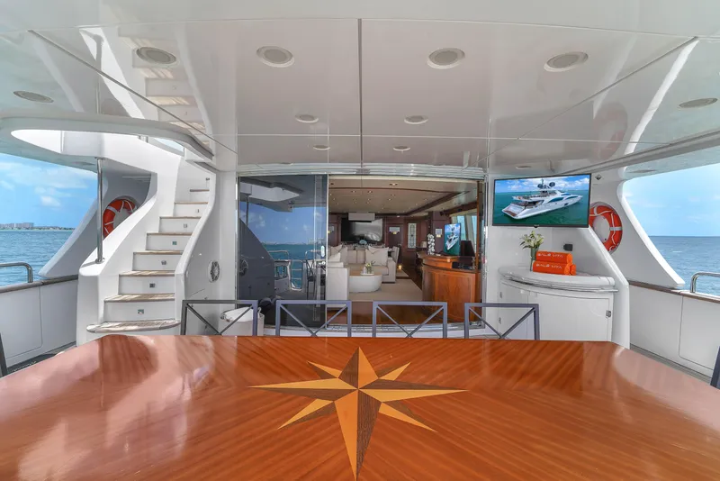 Slide: The Image of Azimut Grande 105 2012 - 43