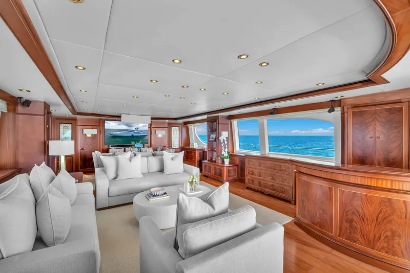Slide: The Image of Azimut Grande 105 2012 - 50