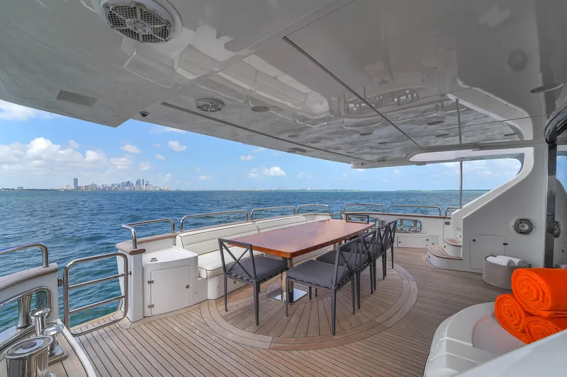 Slide: The Image of Azimut Grande 105 2012 - 39
