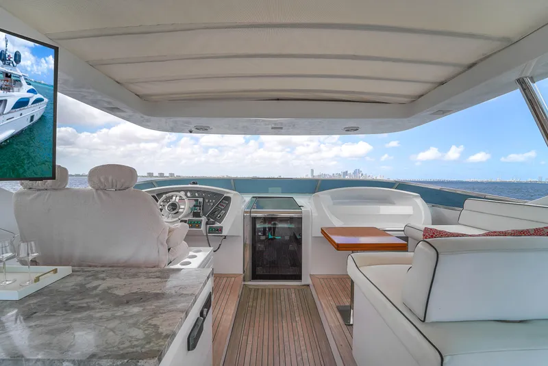 Slide: The Image of Azimut Grande 105 2012 - 121