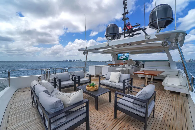 Slide: The Image of Azimut Grande 105 2012 - 112