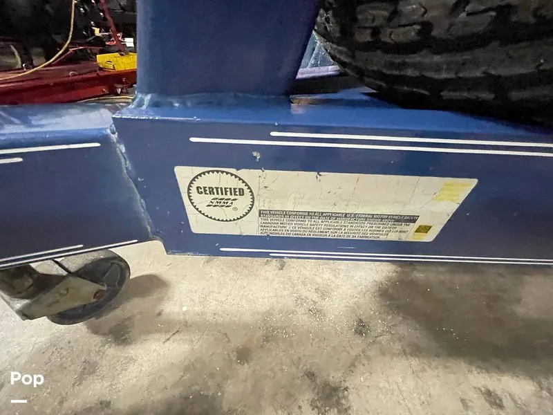 Slide: The Image of Sea Ray 240 Overnighter 1995 - 12040024