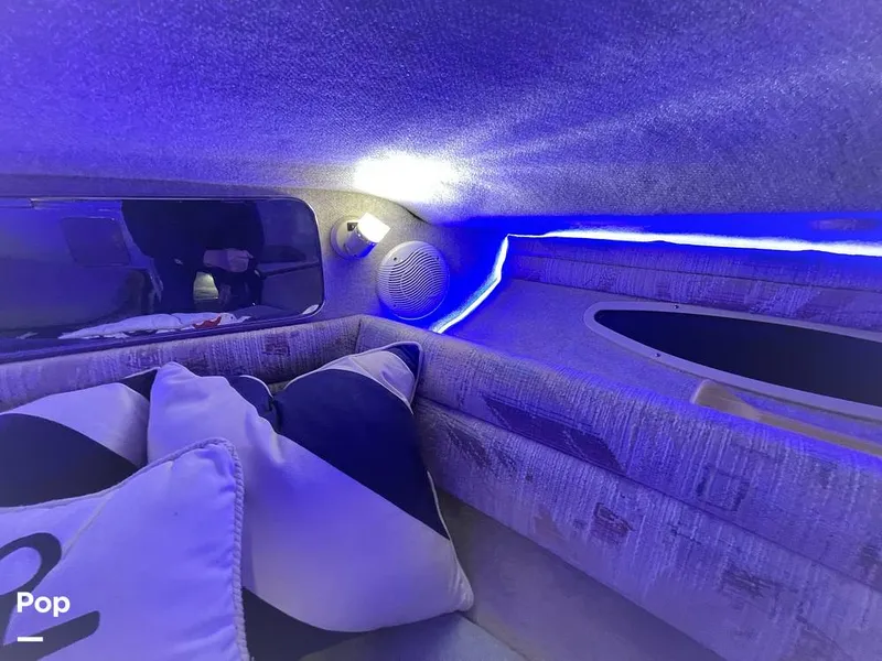 Slide: The Image of Sea Ray 240 Overnighter 1995 - 12040162