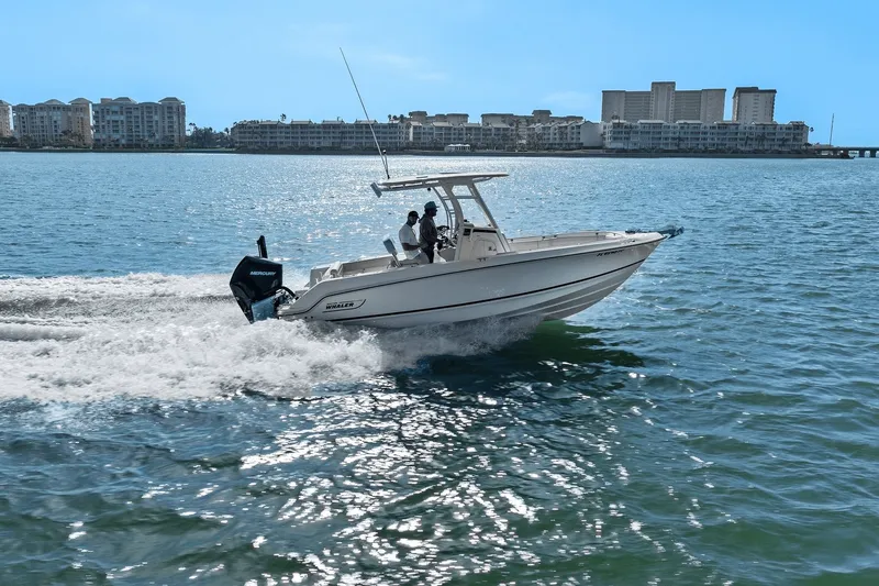 Slide: The Image of Boston Whaler 230 OUTRAGE 2021 - 4