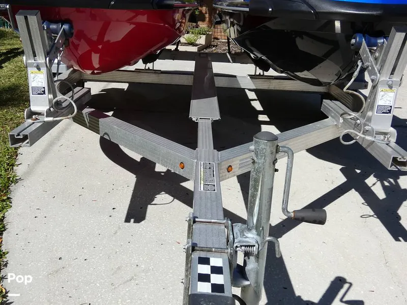 Slide: The Image of Yamaha FZR & FZS 2016 - 12035069