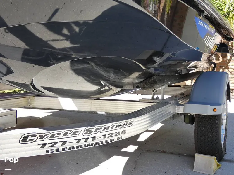 Slide: The Image of Yamaha FZR & FZS 2016 - 12035074