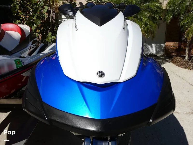 Slide: The Image of Yamaha FZR & FZS 2016 - 12035096