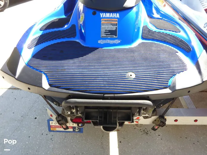 Slide: The Image of Yamaha FZR & FZS 2016 - 12035102