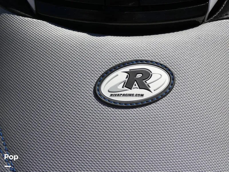 Slide: The Image of Yamaha FZR & FZS 2016 - 12035125