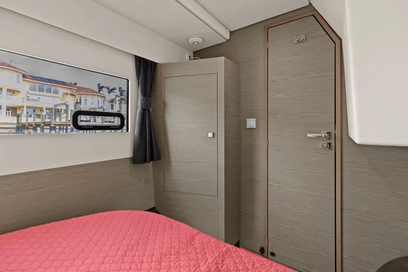 Slide: The Image of Fountaine Pajot MY 4.S 2022 - 18