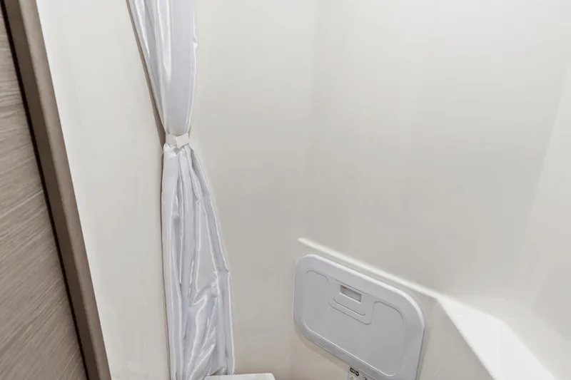 Slide: The Image of Fountaine Pajot MY 4.S 2022 - 28