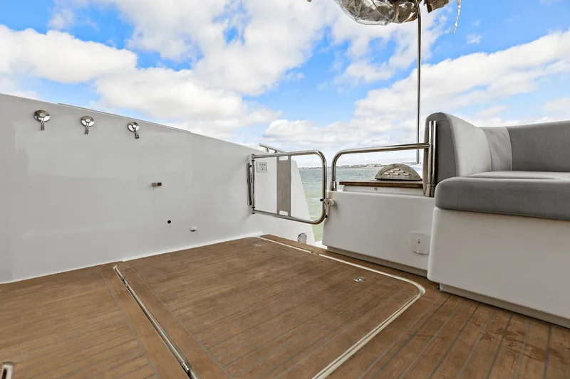 Slide: The Image of Fountaine Pajot MY 4.S 2022 - 34