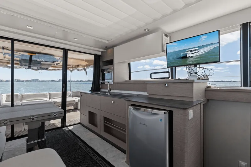 Slide: The Image of Fountaine Pajot MY 4.S 2022 - 49
