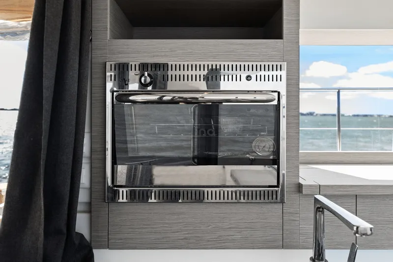 Slide: The Image of Fountaine Pajot MY 4.S 2022 - 53