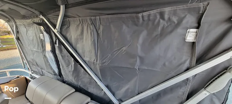 Slide: The Image of Sun Tracker 22 XP3 2019 - 12157427