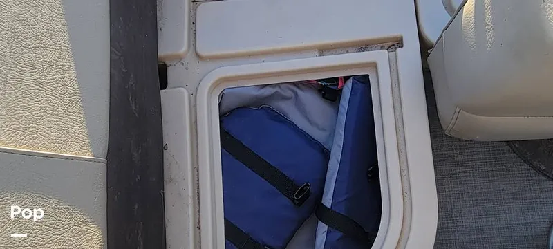 Slide: The Image of Sun Tracker 22 XP3 2019 - 12157494