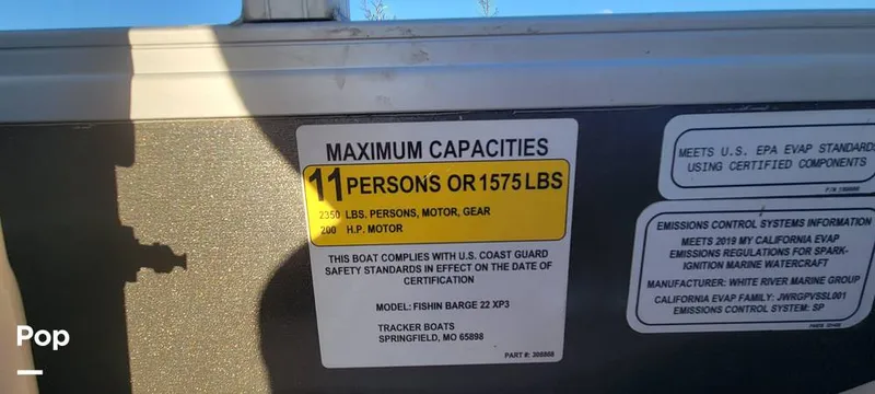 Slide: The Image of Sun Tracker 22 XP3 2019 - 12157517