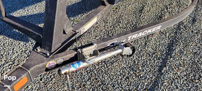 Slide: The Image of Sun Tracker 22 XP3 2019 - 12161029