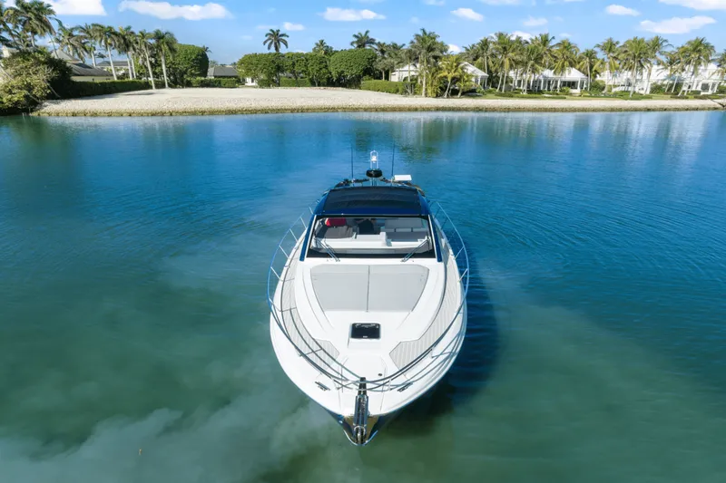 Slide: The Image of Azimut ATLANTIS 45 2025 - 16