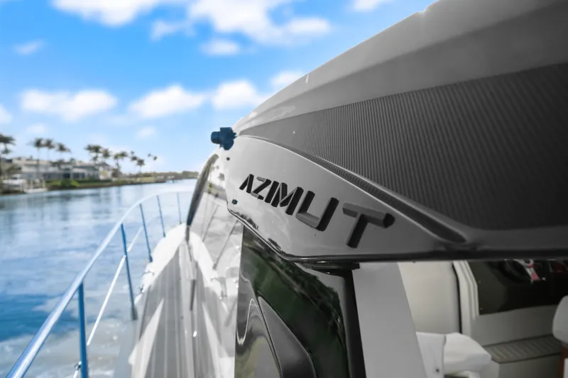 Slide: The Image of Azimut ATLANTIS 45 2025 - 22