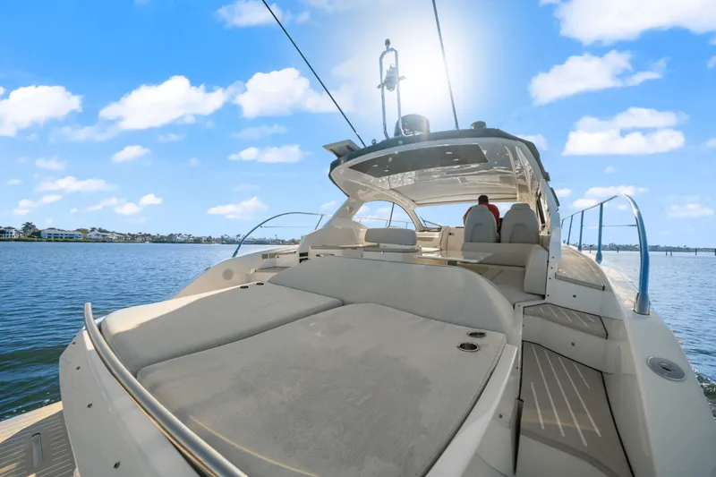 Slide: The Image of Azimut ATLANTIS 45 2025 - 40