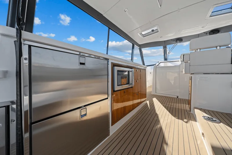 Slide: The Image of MJM 4 2025 - 31