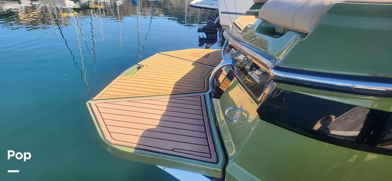 Slide: The Image of Mastercraft XT21 2022 - 12225440