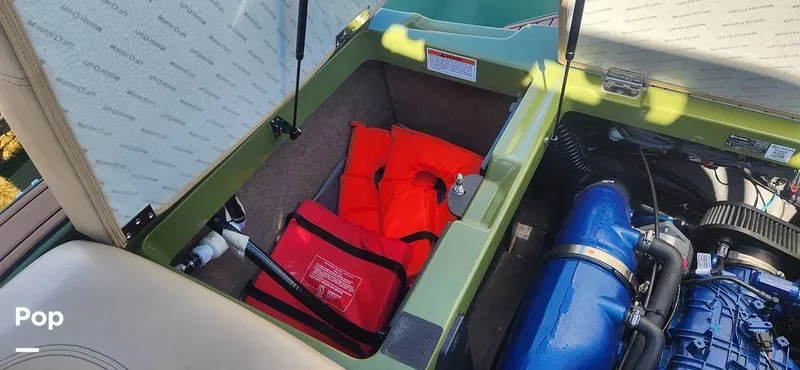 Slide: The Image of Mastercraft XT21 2022 - 12225453