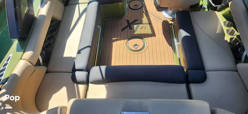 Slide: The Image of Mastercraft XT21 2022 - 12225463