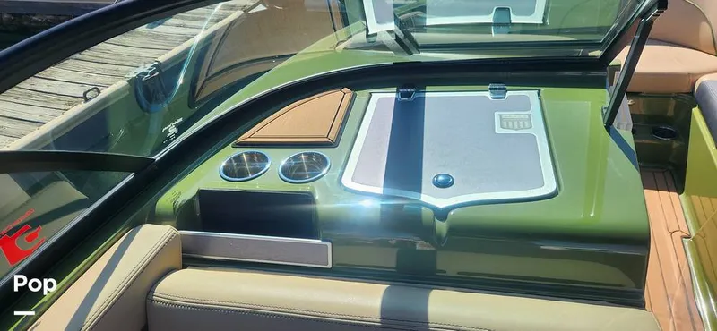 Slide: The Image of Mastercraft XT21 2022 - 12225469