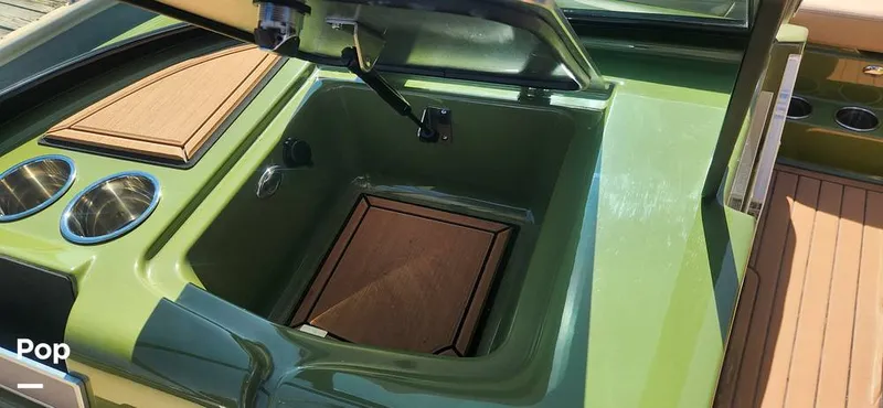 Slide: The Image of Mastercraft XT21 2022 - 12225485