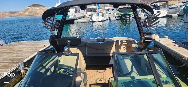 Slide: The Image of Mastercraft XT21 2022 - 12225489